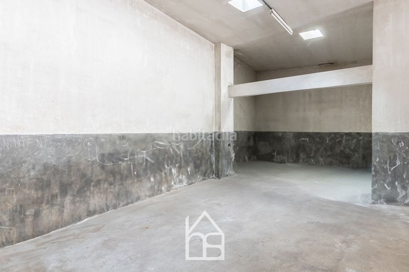 Foto 3d74af8b-c22a-4a61-b333-dab3555c0520. Casa adossada amb calefacció aparcament a Centre Cornellà de Llobregat