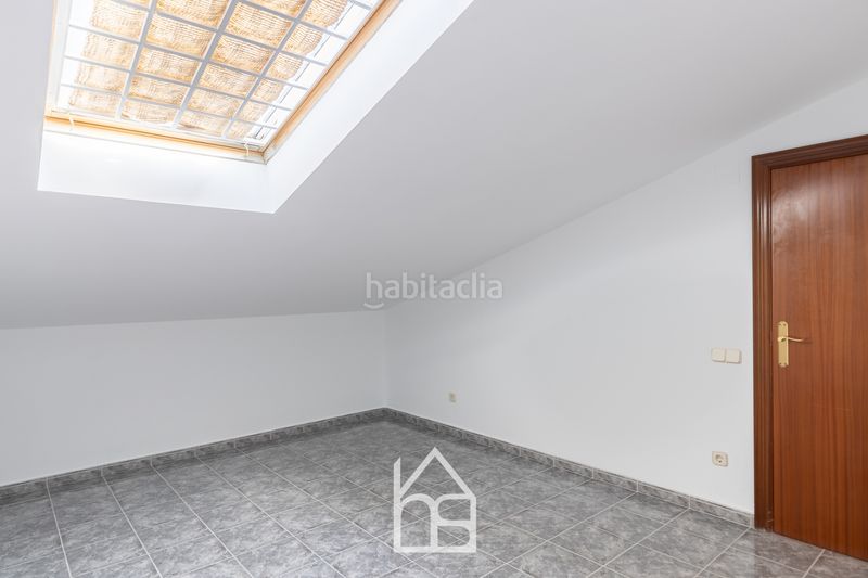 Foto 7a99bcdd-55ac-411c-b94e-8c67053928ff. Casa adossada amb calefacció aparcament a Centre Cornellà de Llobregat