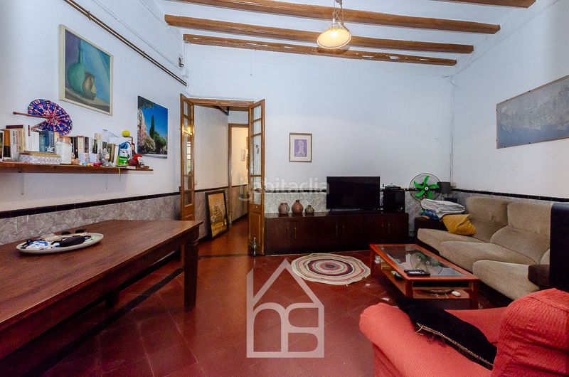 Foto 187096a3-889f-4320-8404-8fe16106ea5d. Casa adossada amb calefacció aparcament a Riera Cornellà de Llobregat