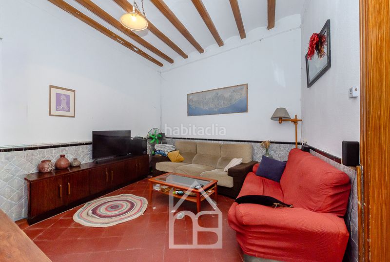 Foto 6f1b03fa-e236-4917-8411-175c37386624. Casa adossada amb calefacció aparcament a Riera Cornellà de Llobregat