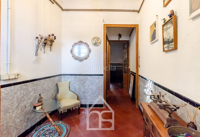 Foto 9e08efba-45b6-4497-a36b-1ba0ea1a5ad0. Casa adossada amb calefacció aparcament a Riera Cornellà de Llobregat