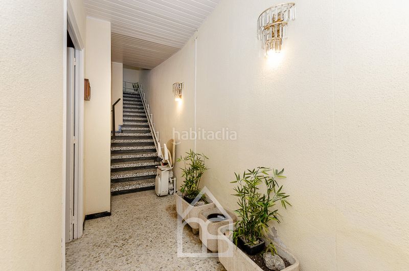 Foto 1f52cf88-07c4-4f8b-84d8-4483205e5a81. Casa adossada amb calefacció a El Pedró Cornellà de Llobregat