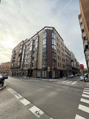 Pis a Calle de la batalla del salado 22. Nuevo a estrenar. exclusivo piso en el corazón de madrid zona ar