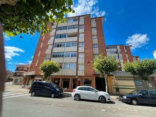 Appartement à Avenida la estación 30. Piso  a la venta en astorga.