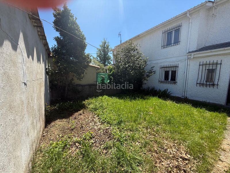 Foto 09c436d9-74ed-46cc-a6dc-f5fa36c99fac. Casa adossada amb xemeneia calefacció aparcament a Boñar