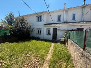 Maison jumelée  Le-3622. Chalet adosado con jardín en boñar