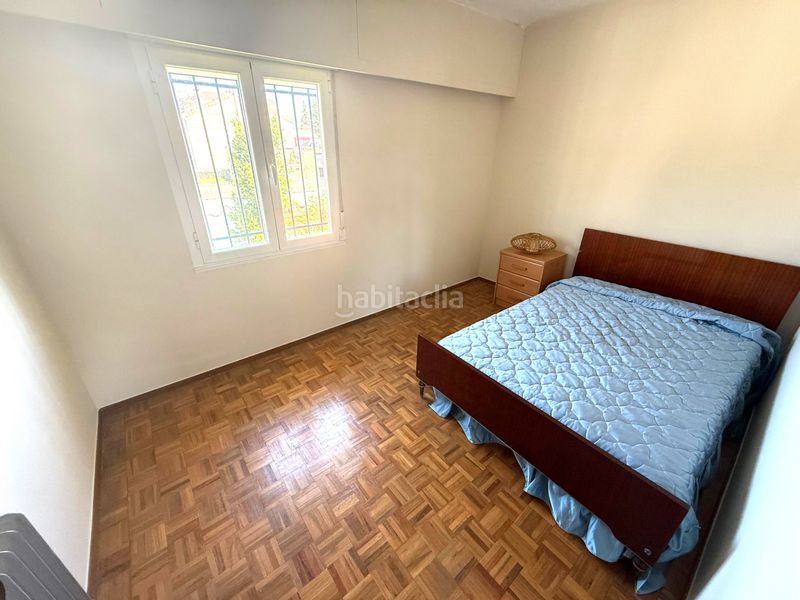 Foto 91a756b8-5eb4-49cf-b840-775f5ba672df. Casa adossada amb xemeneia calefacció aparcament a Boñar