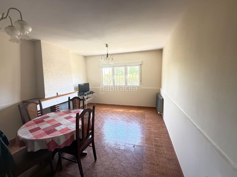 Foto 91f1c1f8-8238-420c-ad84-f8f0e8863a6f. Casa adossada amb xemeneia calefacció aparcament a Boñar