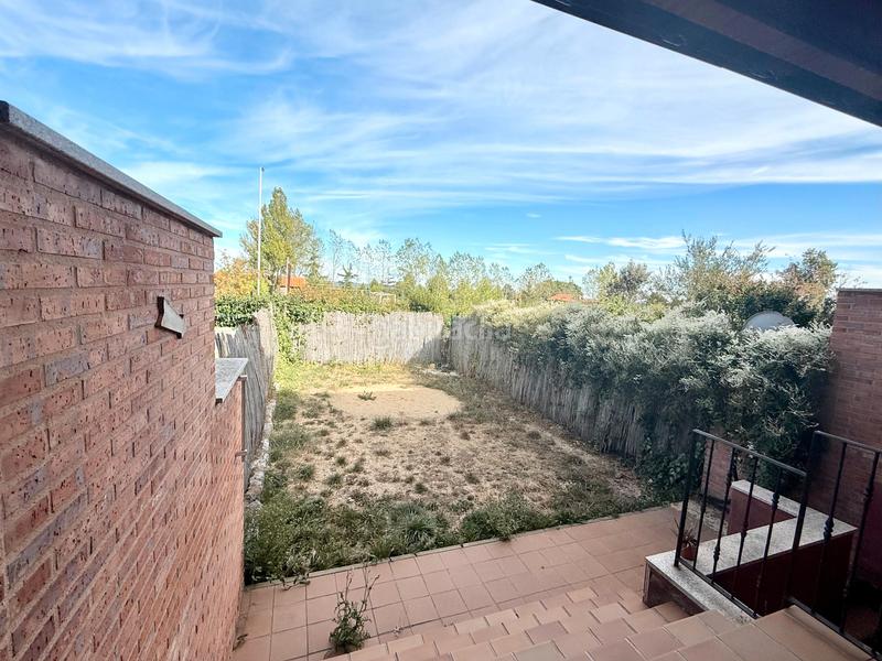 Foto 25ff1bf4-ffb6-44da-8414-53ebef2e7c87. Casa adossada a calle vegamian 2 a Garrafe de Torío