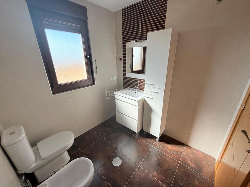 Foto 7b12ab93-fd9e-4acb-91d1-cc4662574951. Casa adossada a calle vegamian 2 a Garrafe de Torío