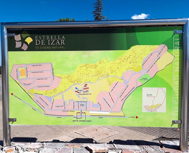 Foto d9285571-235e-4b7f-9609-72394e513e21. Casa adossada a calle vegamian 2 a Garrafe de Torío