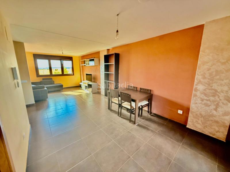 Foto e9f4fb2b-9e7d-4b99-ba34-a29fac62f859. Casa adossada a calle vegamian 2 a Garrafe de Torío