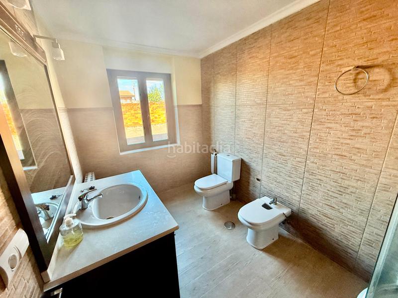 Foto 2111a157-3227-4265-a9dc-80f709b24193. Casa a travesía del páramo 112 a Villadangos del Páramo