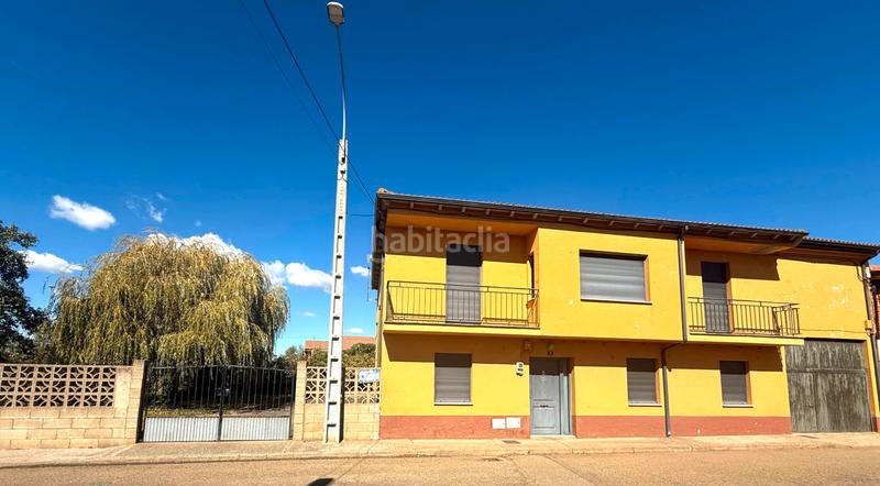 Foto 757c36c2-10be-43ff-bfa5-5b390cc5ac5f. Casa a travesía del páramo 112 a Villadangos del Páramo