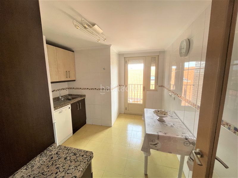 Foto 7c8bdb5c-8691-467c-a7b5-2ddf7ddbe90e. Dúplex en calle zarcillos 10 dúplex en Trobajo del camino