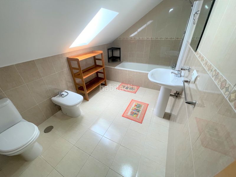 Foto f2be15dd-db68-4016-b395-e3da9ea23705. Dúplex en calle zarcillos 10 dúplex en Trobajo del camino
