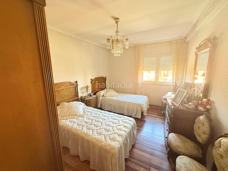 Foto 23089058-300b-4010-9e01-5b4537598f9f. Xalet amb calefacció aparcament a La Lastra León