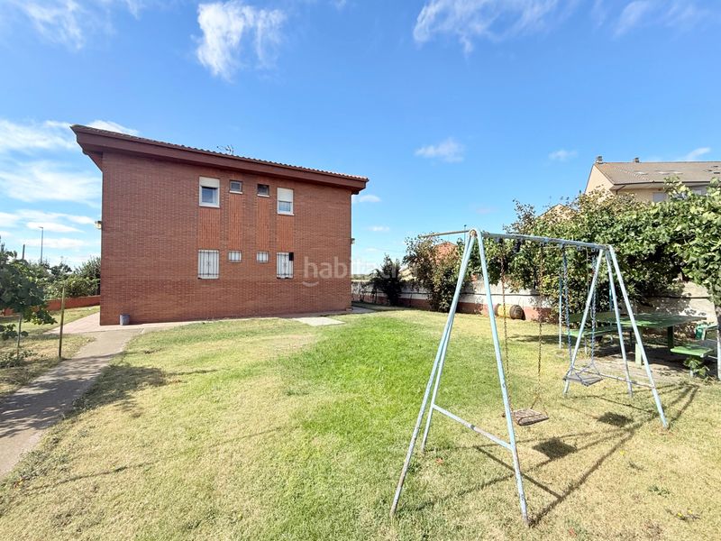 Foto c0e380a2-431c-48e1-98c2-016d5a0bceae. Xalet amb calefacció aparcament a La Lastra León