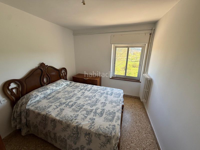 Foto ec28df0e-e23f-4994-896b-c8d1a139f2c6. Edificio  en llanos de alba en Robla (La)