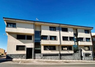 Appartement à Calle real 35. Apartamento con garaje en navatejera