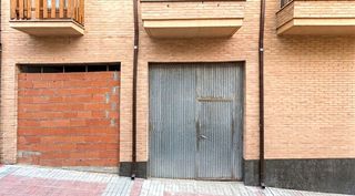 Local Comercial a Ronda de san bartolomé 5. Local en bruto en benavente (zamora)