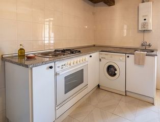 Bauernhof in Valdevimbre. Casa tradicional en benazolve (ardón) con patio, garaje y 4 dorm