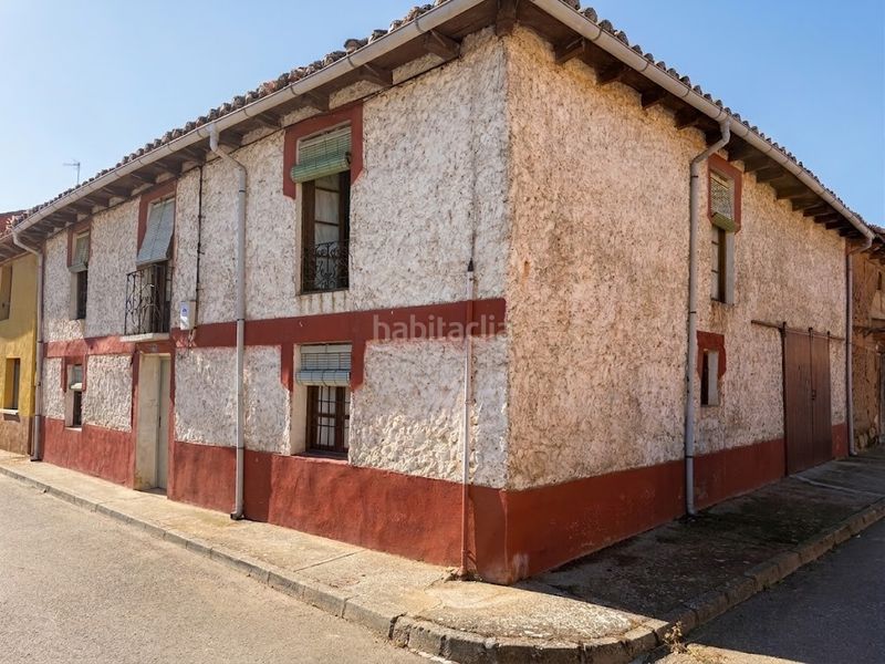 Foto 9f95d556-4fe5-4c4f-acf1-41410220727f. Masia a Valdevimbre