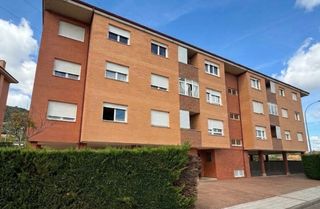 Piccolo appartamento  Calle río sequino. Piso en altollano navatejera