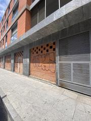 Location Local commercial  N/a. Este local en la zona del centro. es un local que tiene 163 m2,