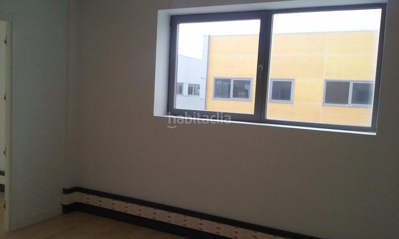 Foto 86098960-eddb-43ba-b526-69a79deb5600. Bureau avec parking dans Cabanillas del Campo