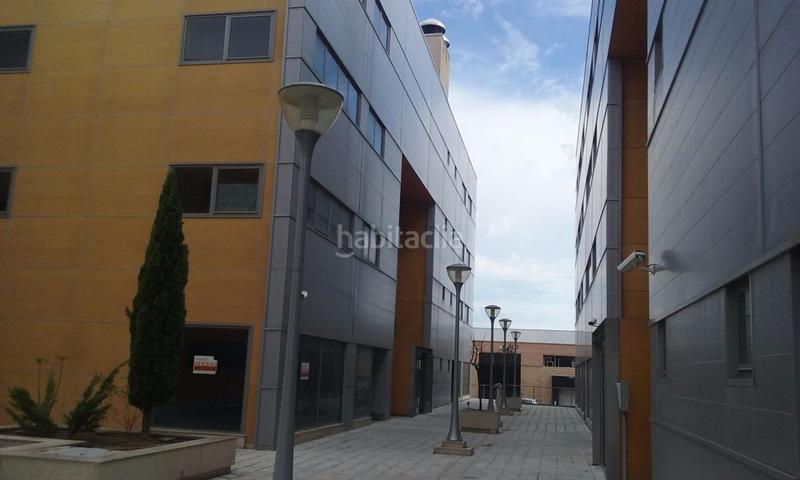 Foto bf9de84e-c886-47fb-8cf8-e72d446349cc. Bureau avec parking dans Cabanillas del Campo