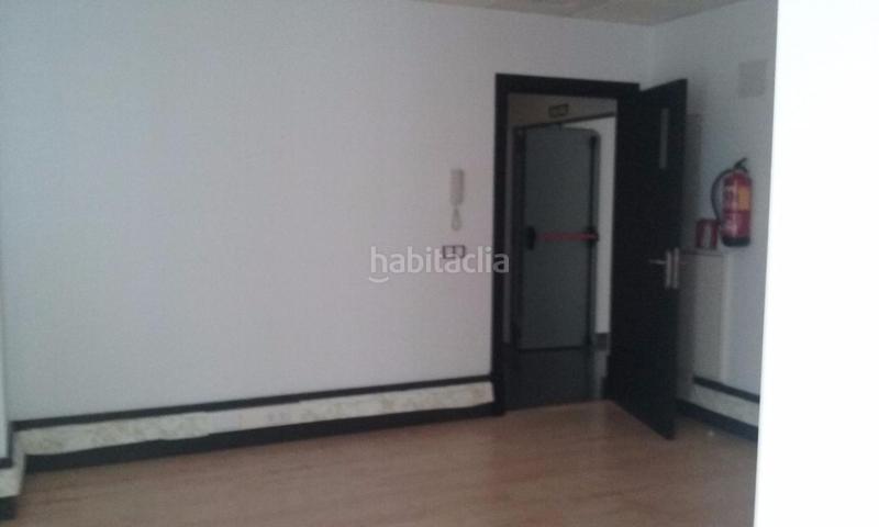 Foto d5e39dbd-3cb8-473d-a279-9d6e6f0e6c5b. Bureau avec parking dans Cabanillas del Campo