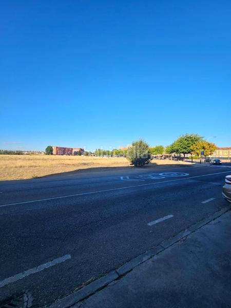 Foto 3dac7803-2af7-4aca-863c-9a93dd6a45c0. Terreny residencial a Ayuntamiento - Avenida Siglo XXI Azuqueca de Henares