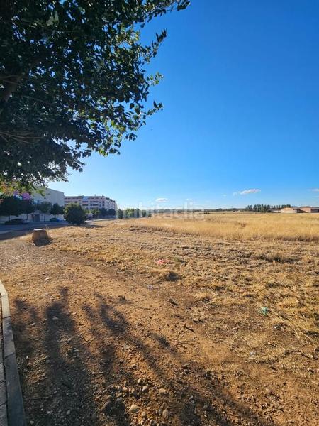 Foto c26b22e3-2922-4f2b-a336-9f54863fcd7c. Terreny residencial a Ayuntamiento - Avenida Siglo XXI Azuqueca de Henares