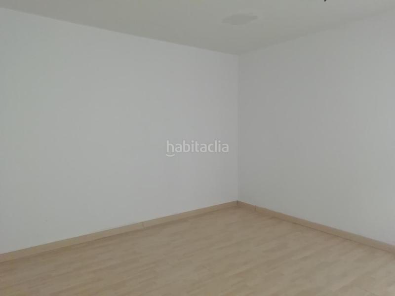 Foto 613dd927-b2e5-48bd-a8c0-fdee4ef730fb. Alquiler local comercial en Alamín Guadalajara