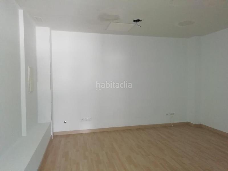 Foto 7db5d3df-082a-4c18-ad41-d484e0192de1. Alquiler local comercial en Alamín Guadalajara