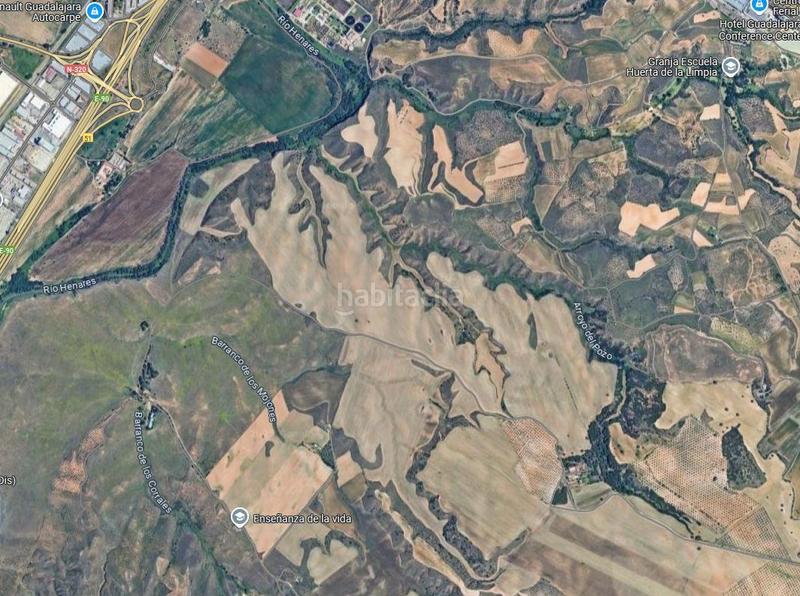 Foto e4aa36ca-92e8-42e9-9465-79e793d9b1e0. Terreno residenziale in El Clavín-Valdeluz Guadalajara