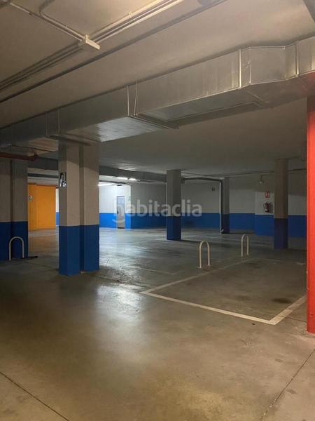 Foto 000daf29-e463-4362-97c5-22c66656ddbc. Parking voiture dans Ayuntamiento - Avenida Siglo XXI Azuqueca de Henares