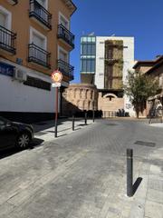Affitto Posto auto  Capitán luis pizaño. Alquiler plaza de garaje en el centro