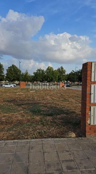 Foto f18958c5-3353-405a-b057-32623d708c57. Terreny residencial a Marchamalo