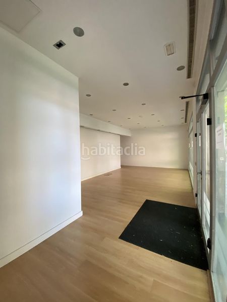 Foto b5f8a064-224b-4d37-a203-17dfded129ef. Alquiler local comercial en Plan Sur-Amistad Guadalajara