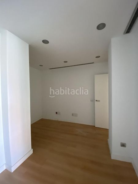 Foto fa55fef6-fa75-47ca-8e3f-e0eba80131f4. Alquiler local comercial en Plan Sur-Amistad Guadalajara