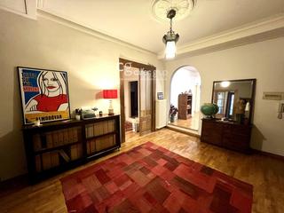 Pis  Sant pere mes baix. Vivienda nica pocos metros del palau de la msica catalana.