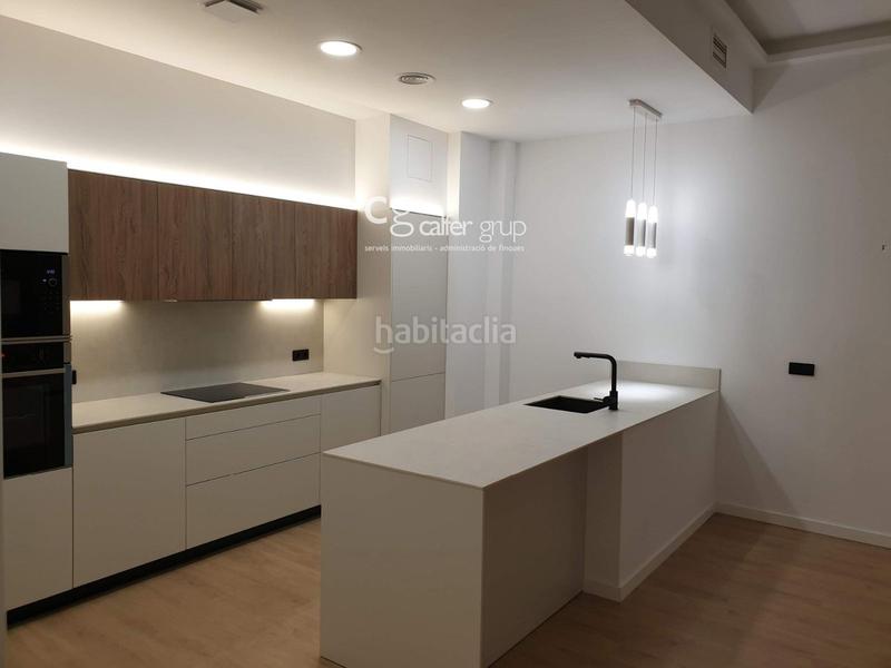 Foto 905a0fa6-17fa-43f8-a343-180afd28d821. Flat with heating parking pool in Santa Eulàlia Hospitalet de Llobregat (L´)