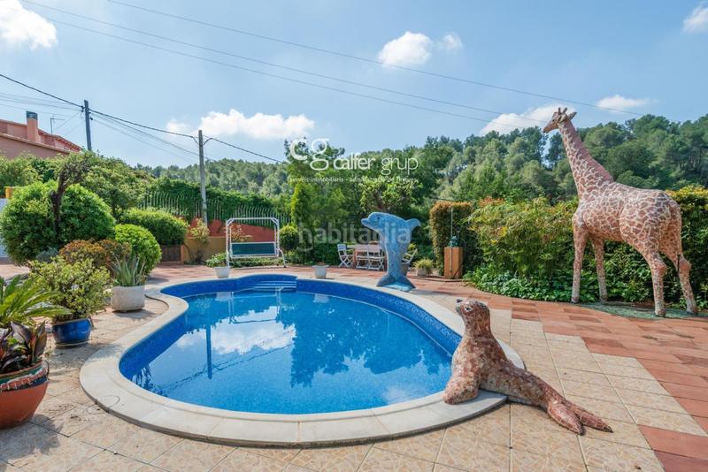 Foto fe76eed6-c52e-46b4-b3b1-e2d59c1d0815. Xalet amb aparcament piscina a Cervelló
