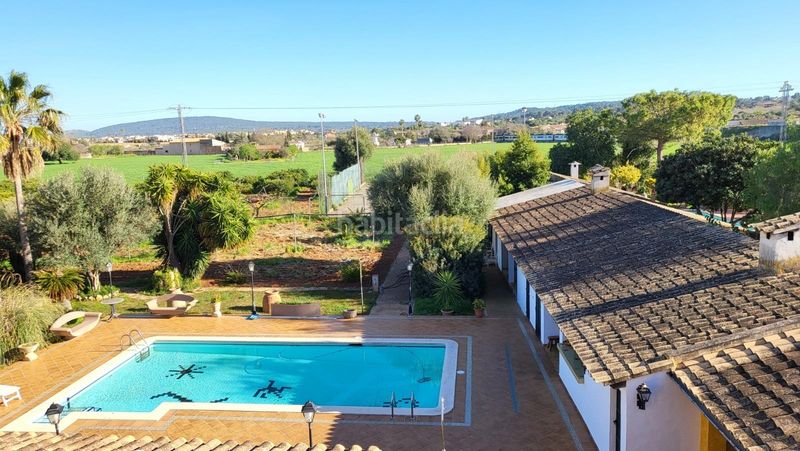 Foto 7de8fb4a-72ea-4d99-8c19-3738c2402436. Masia amb aparcament piscina a Santa María del Camí