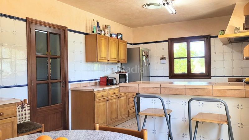 Foto d7922f09-cc0c-426b-9b4a-8e3c170b2b65. Masia amb aparcament piscina a Santa María del Camí