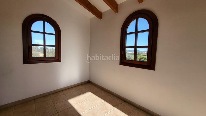 Foto e8fc78e6-149a-4c9c-9471-566e1440327f. Masia amb aparcament piscina a Santa María del Camí