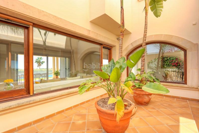 Foto 129c7d64-b94b-41e1-a5fb-25497155d7f0. Alquiler chalet fantástica villa en alquiler en bendinat en Calvià