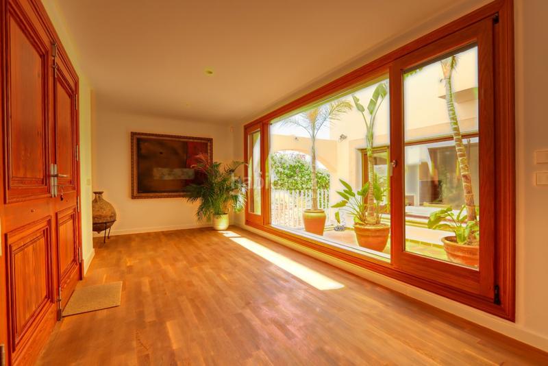 Foto 80ef51da-3bc2-46e5-acd7-a5db9d728aa5. Alquiler chalet fantástica villa en alquiler en bendinat en Calvià